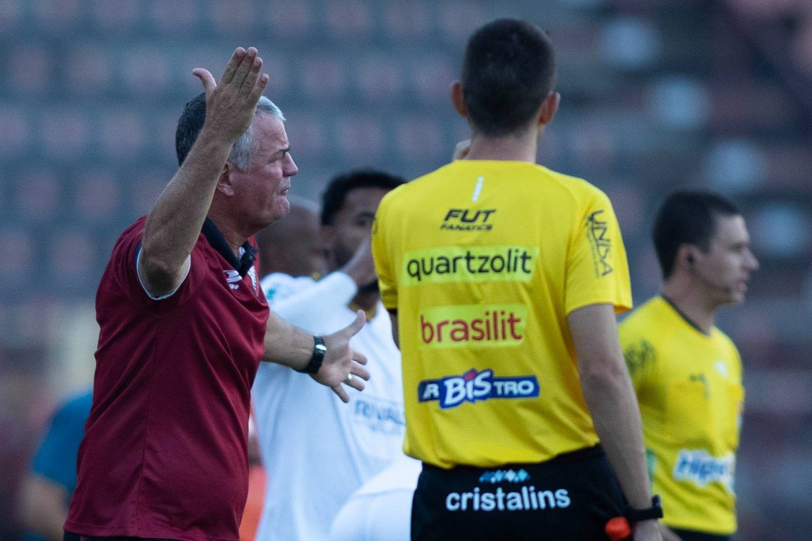 Mazola Júnior cobra eficácia após goleada do Ituano por 4 a 0