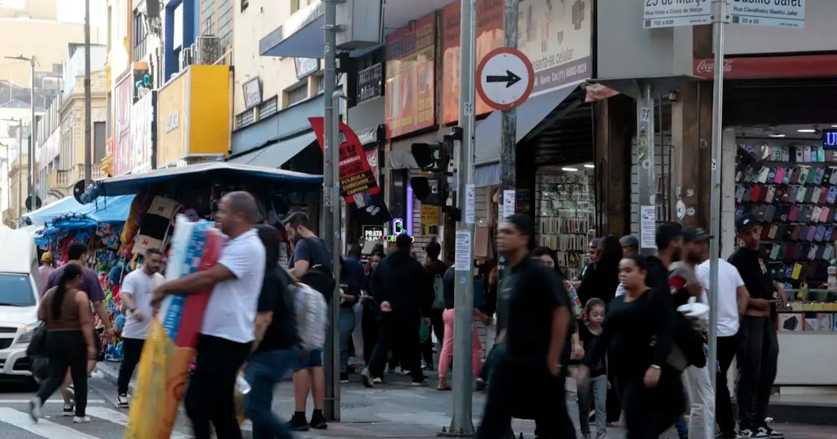 Fim da escala 6×1 pode elevar custo anual em R$ 267 bi, diz CNI