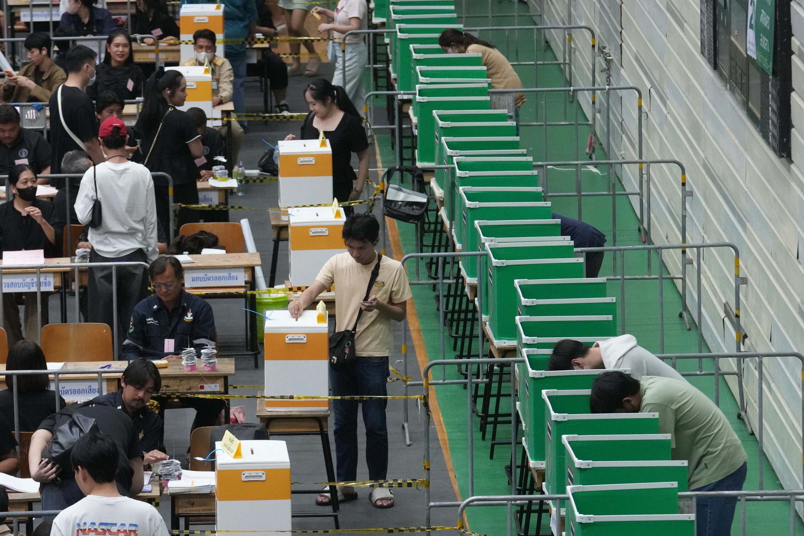 Bhumjaithai abre ampla frente e consolida poder nas eleições da Tailândia