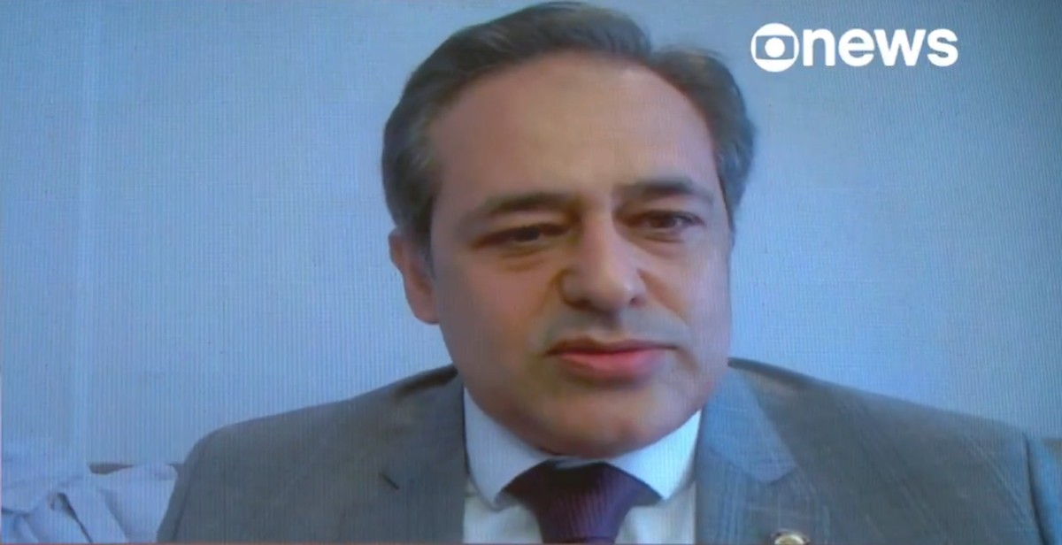 PF intima Kleber Cabral após críticas a Alexandre de Moraes