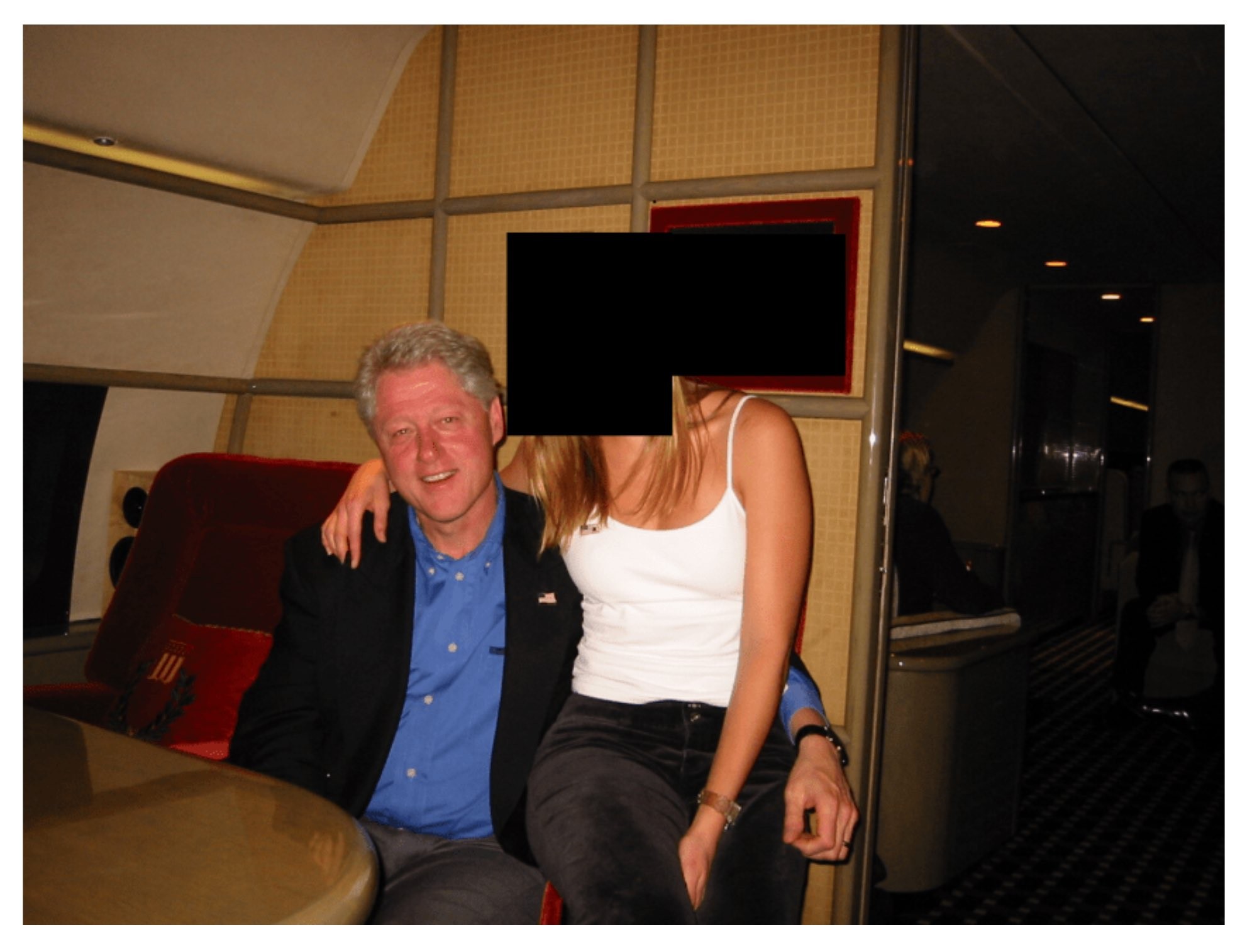 Congresso dos EUA pede depoimento público de Bill e Hillary Clinton