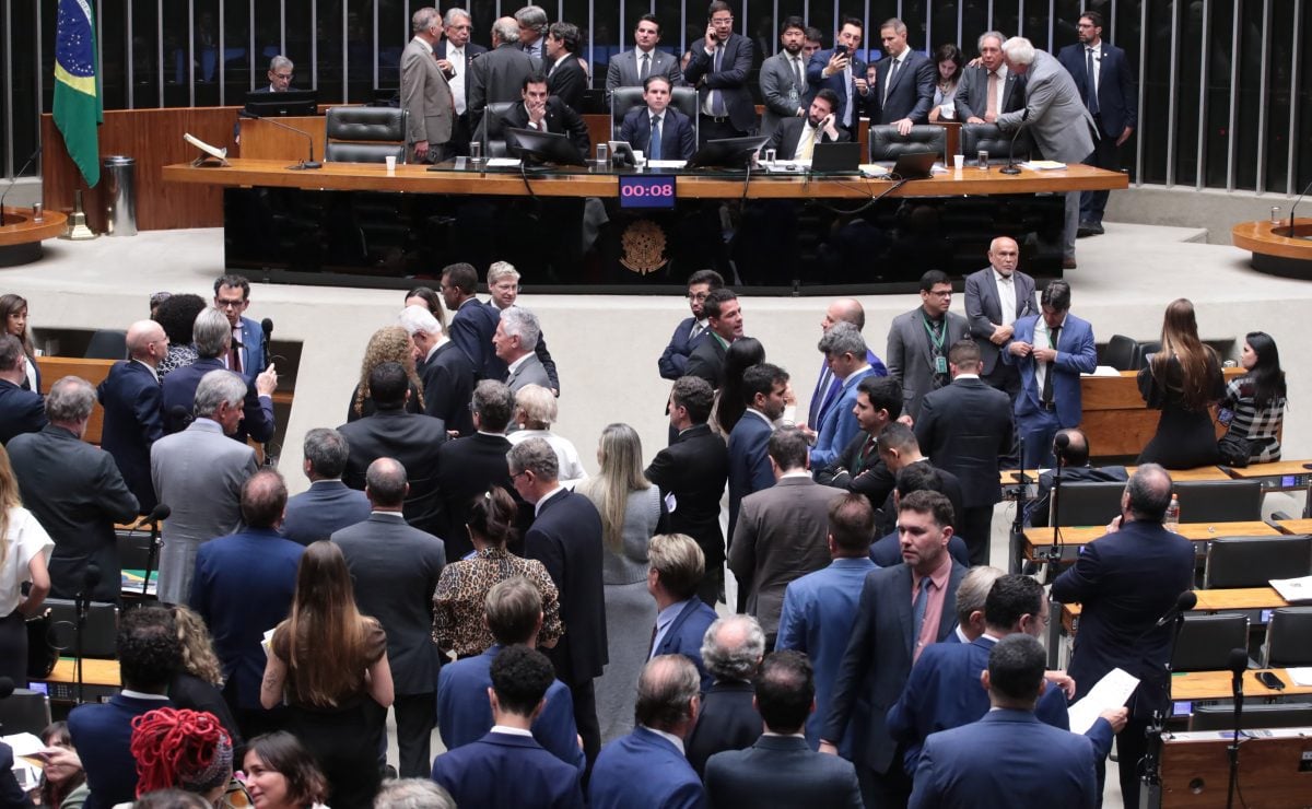 Câmara aprova PL Antifacção com penas mais duras e sem taxa sobre bets