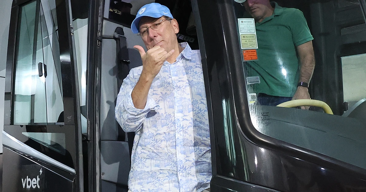 Companies House reconduz John Textor ao comando da Eagle Football