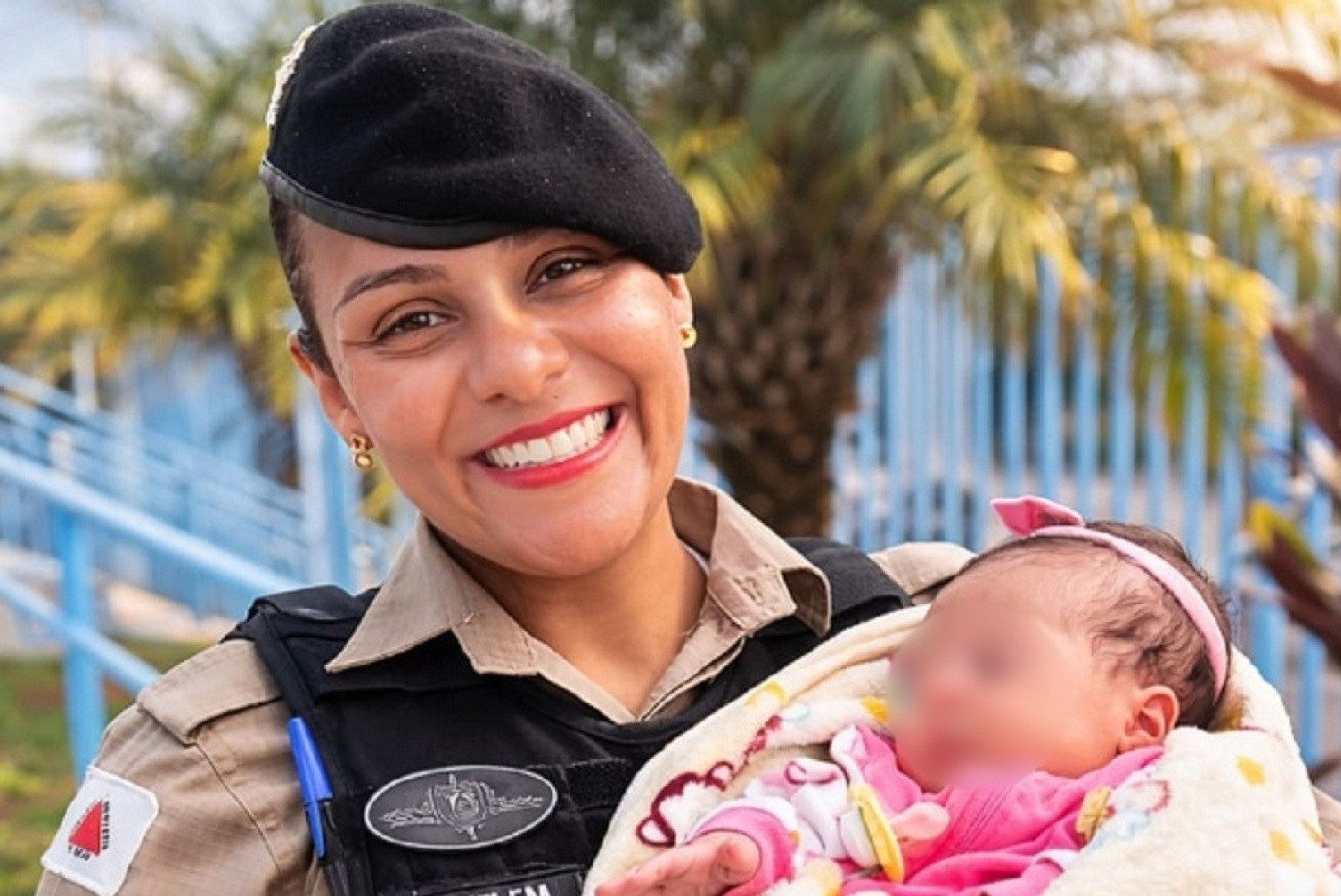 Bebê é achada em bueiro em Ibirité após segundo abandono da mãe