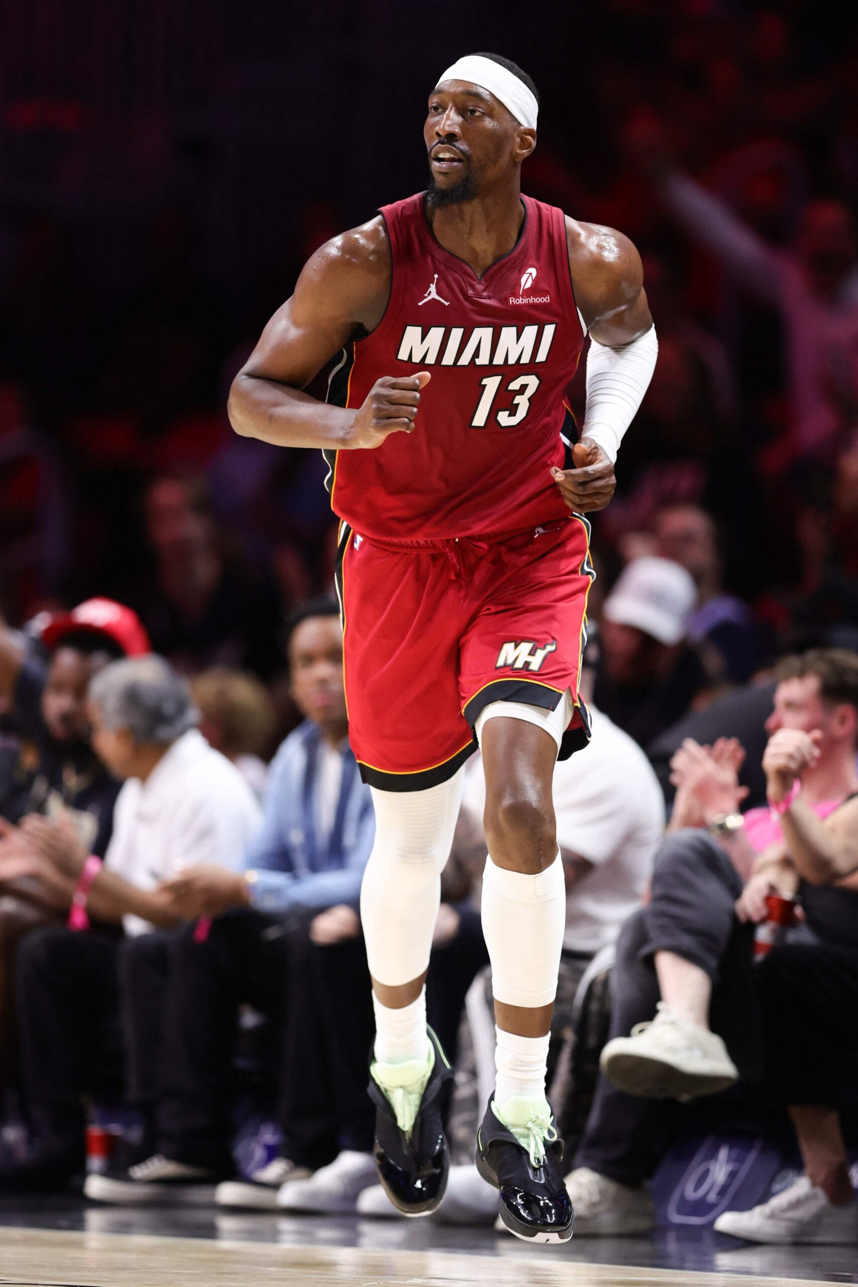 Bam Adebayo marca 83 pontos e faz história na NBA em Miami