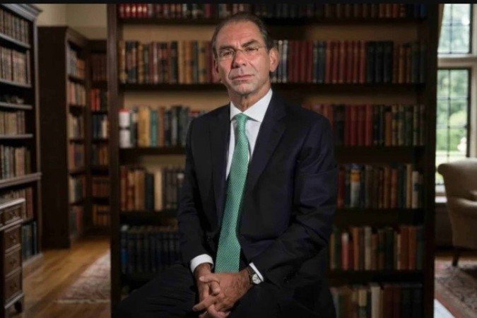 Vorcaro troca defesa e sinaliza delação ao escolher criminalista Juca