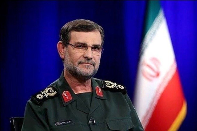 Israel mata chefe da Marinha iraniana e aumenta risco no Estreito de Ormuz