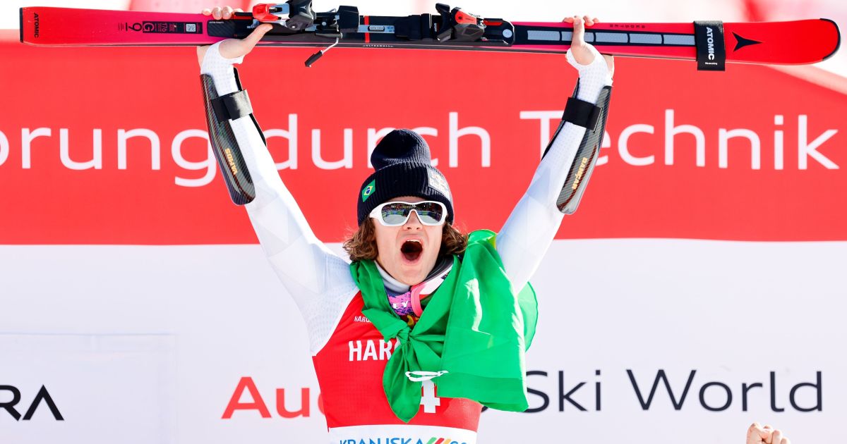 Lucas Pinheiro conquista ouro no gigante e segue vivo na Copa do Mundo