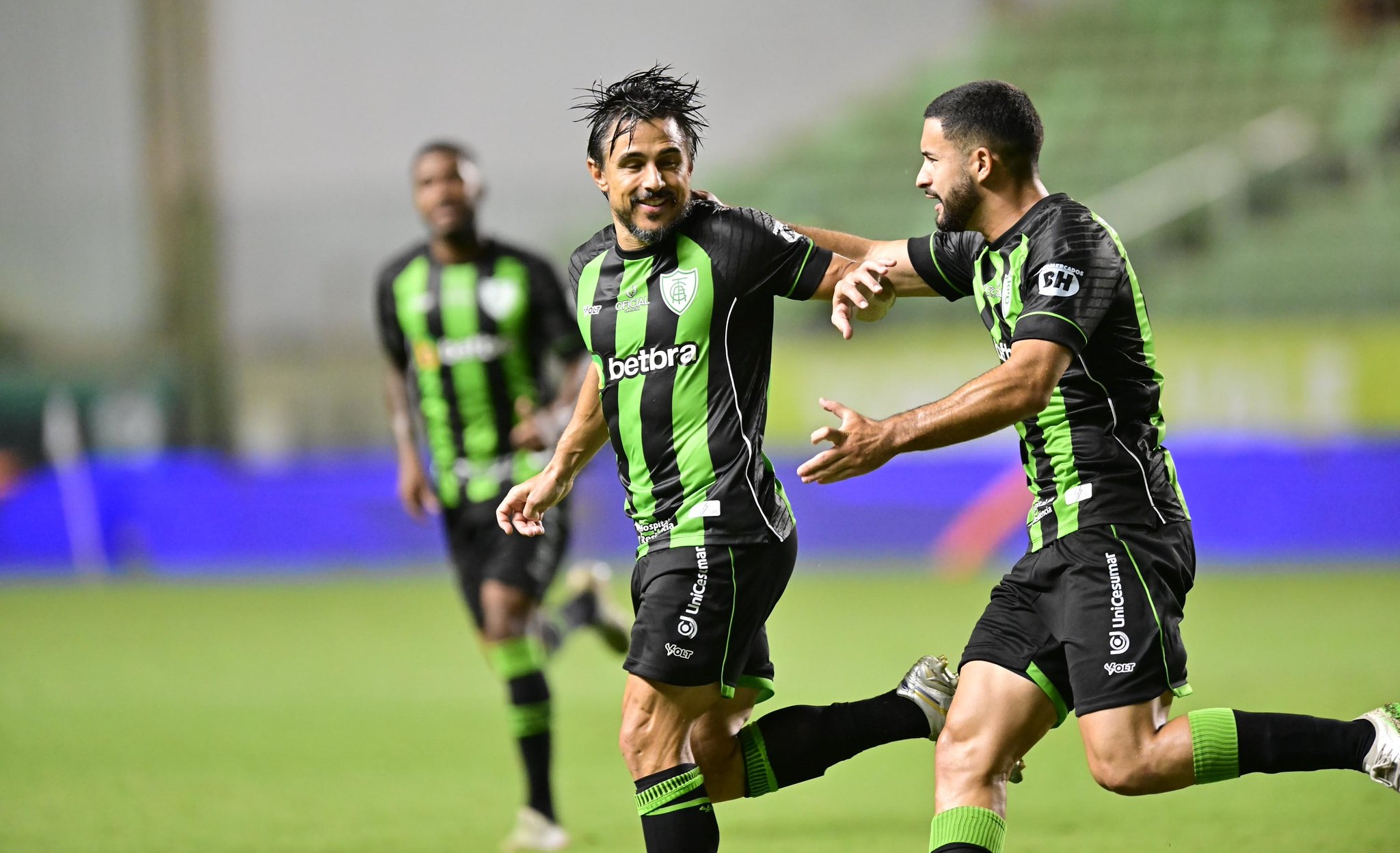 América vence Tirol nos pênaltis e avança na Copa do Brasil