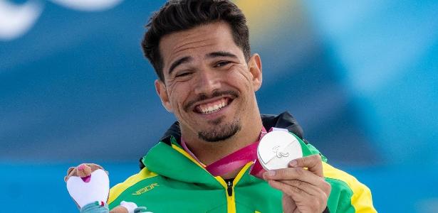 Cristian Ribera conquista 1ª medalha do Brasil nas Paralimpíadas de Inverno