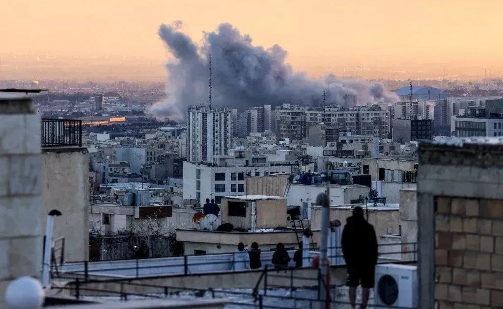 Israel diz atacar mais de 200 alvos militares no Irã em 24 horas