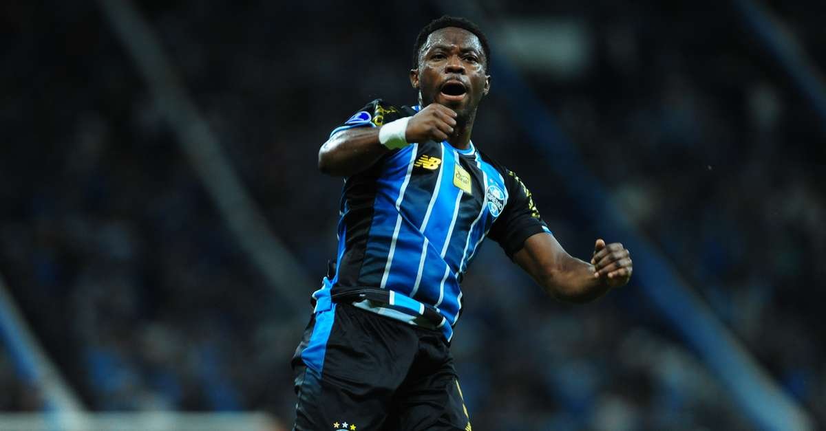 Grêmio vence o Deportivo Riestra com gol no fim e reage na Sul-Americana