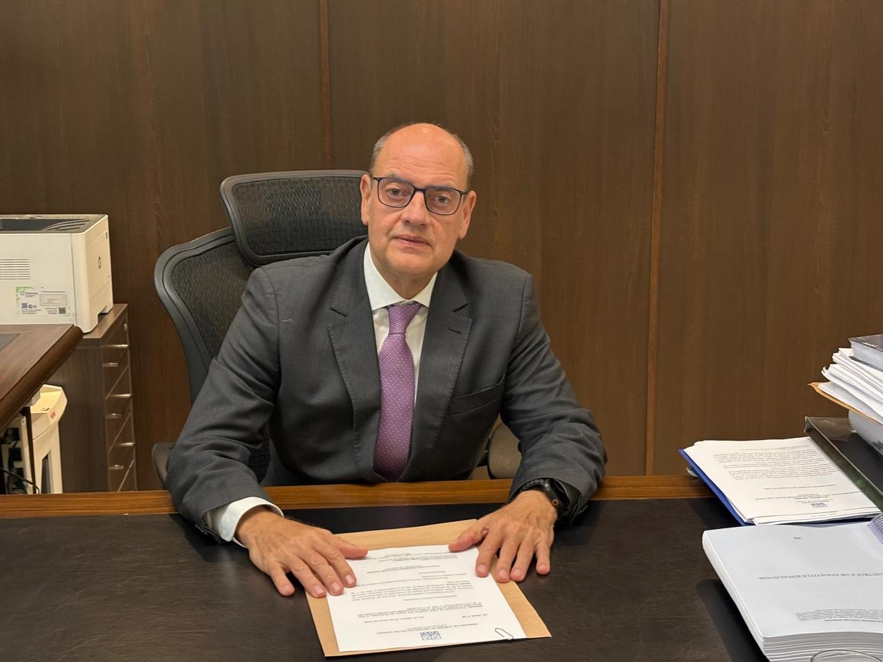 Couto troca comando de Fazenda, Planejamento, Meio Ambiente e PGE no RJ