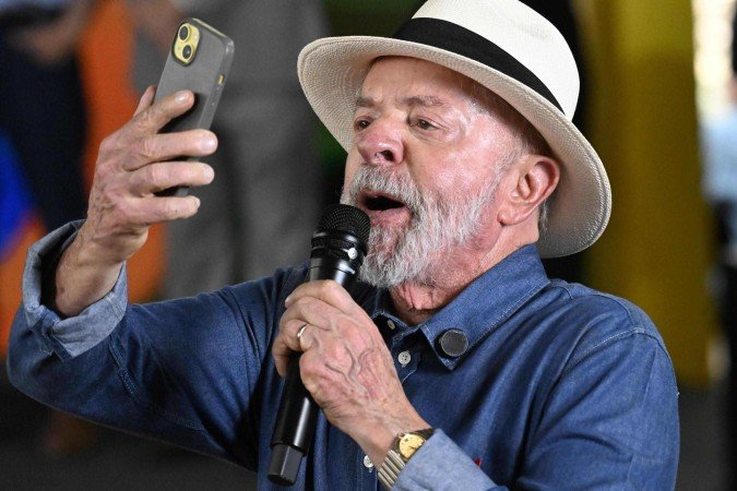 Lula passa por retirada de ceratose e infiltração no punho em SP