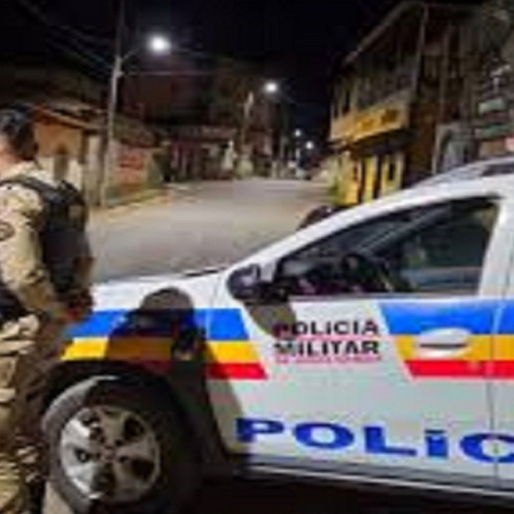 Invasor morre baleado após entrar em casa de policial penal em BH