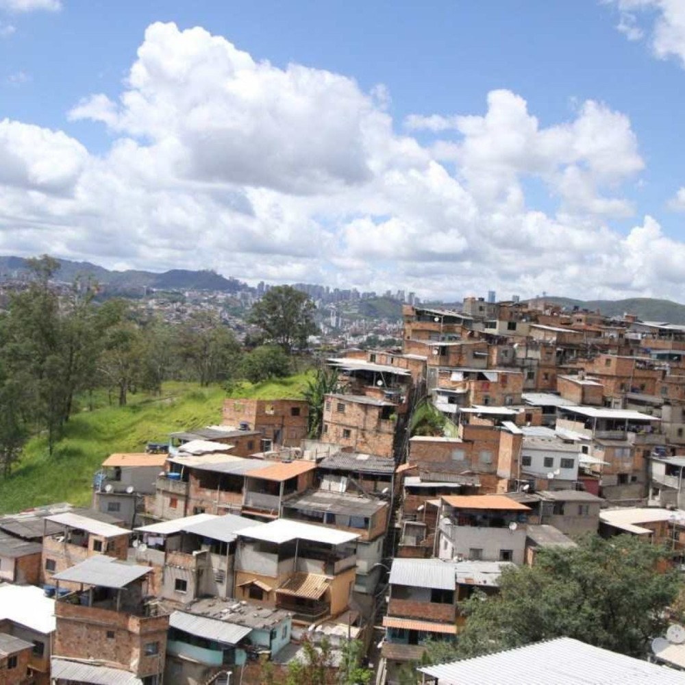 Menina de 6 anos é estuprada por marido da madrinha em BH