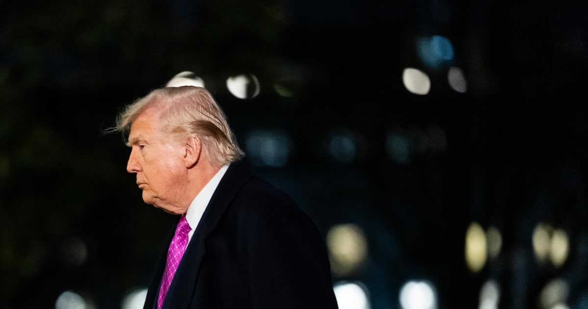 Ataque dos EUA ao Irã fecha Ormuz, mexe no petróleo e isola Trump