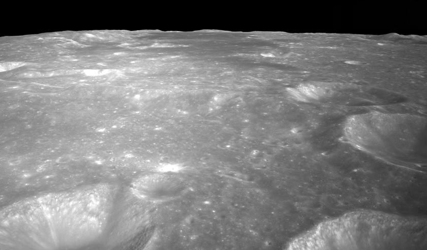 China planeja estufa no solo lunar para proteger robôs da noite de -200 ºC