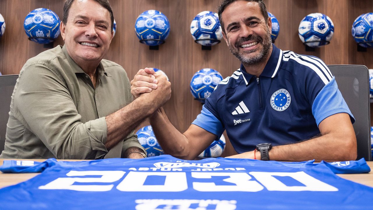 Cruzeiro renova com Artur Jorge até 2030 e aposta em projeto longo