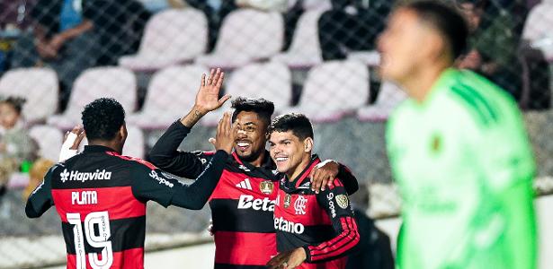 Flamengo vence na altitude de Cusco e lidera Grupo A da Libertadores