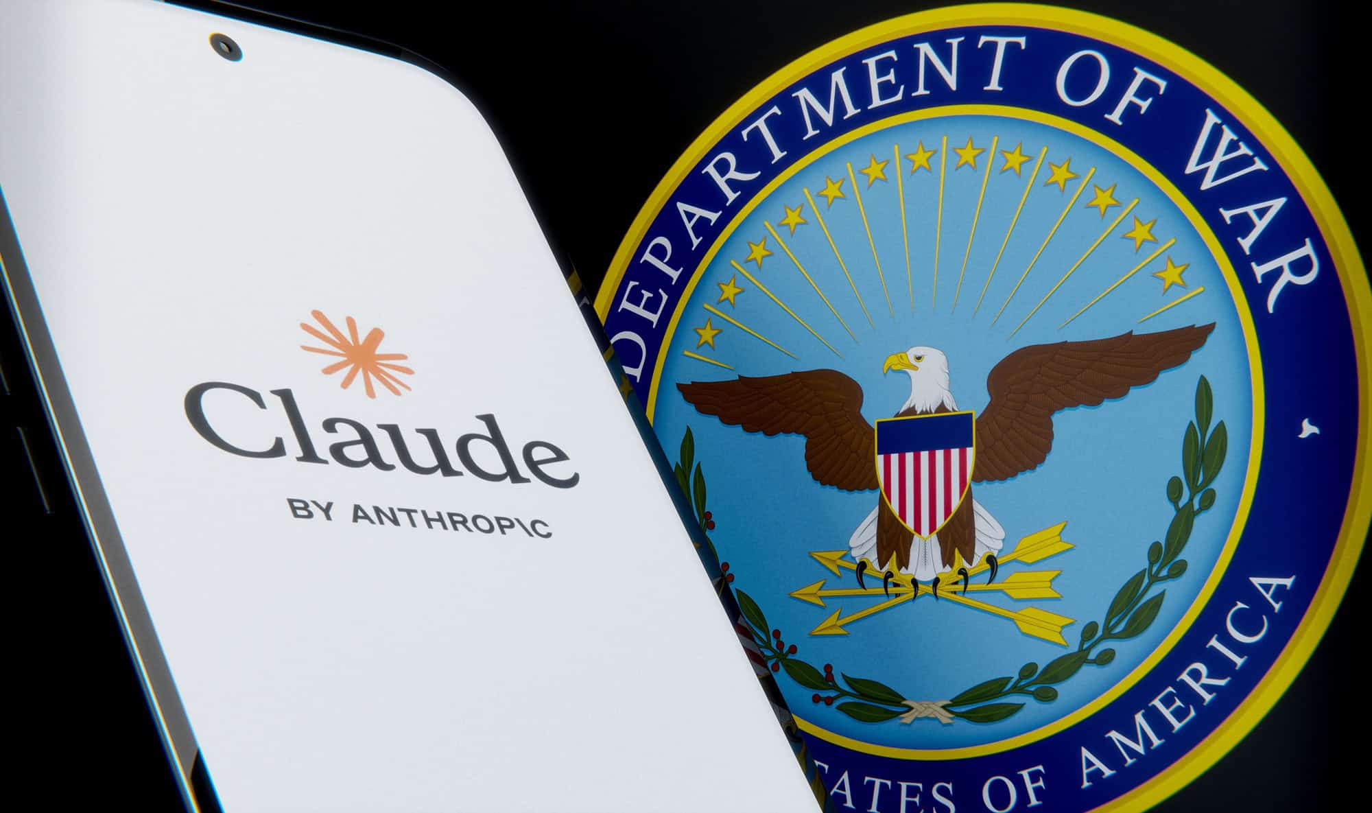 Justiça dos EUA mantém Anthropic em lista de risco do Pentágono