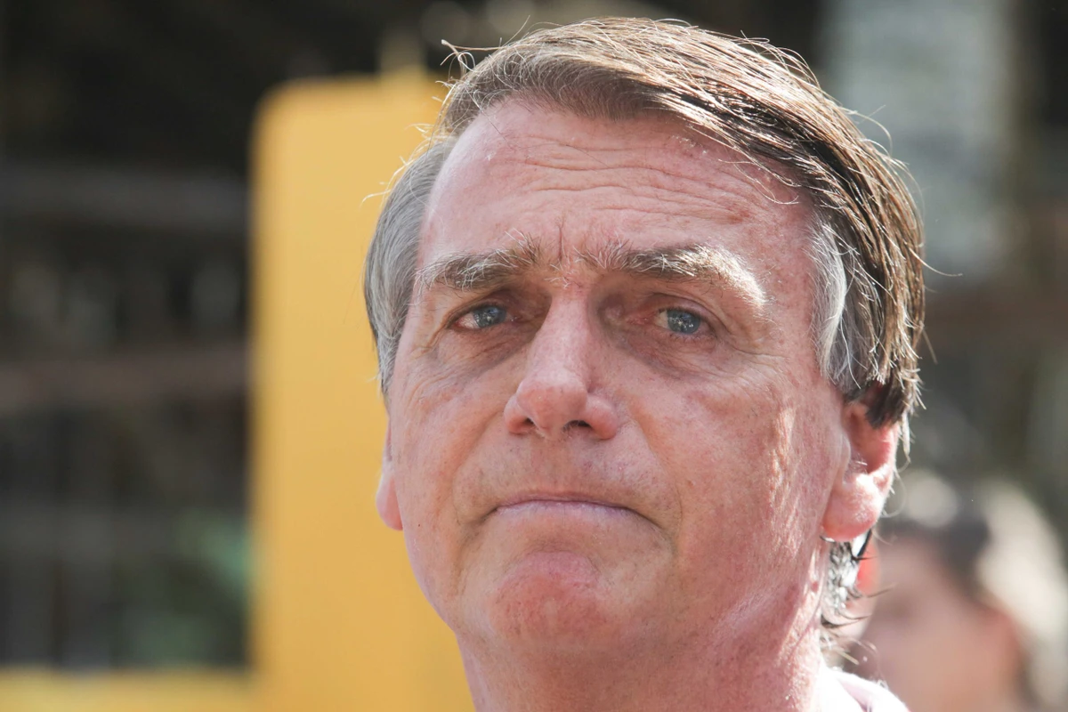 PGR apoia cirurgia de Bolsonaro e libera ida a hospital no DF