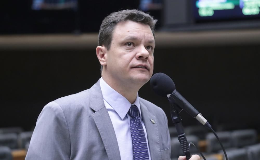 Câmara aprova Odair Cunha para vaga de ministro do TCU com 303 votos