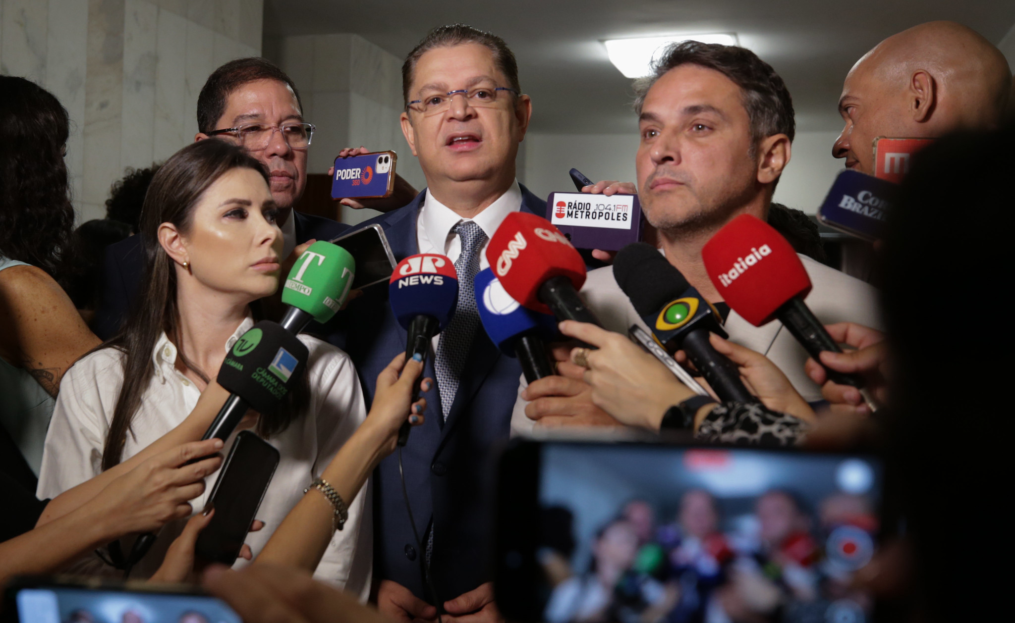 Janela partidária reforça PL e enfraquece base de Lula na Câmara
