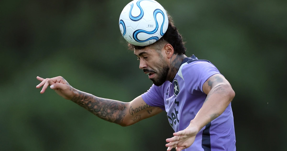 Botafogo vende Barboza ao Palmeiras para pagar salários de maio