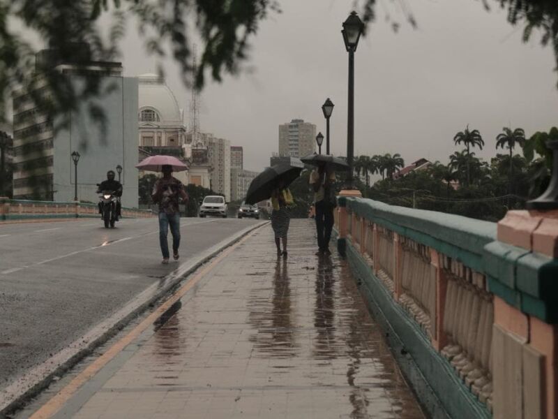 Pernambuco entra em alerta vermelho após chuva acima de 100 mm