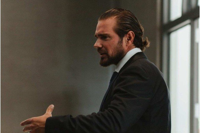 Advogado deixa defesa e trava delação de dono do banco Master