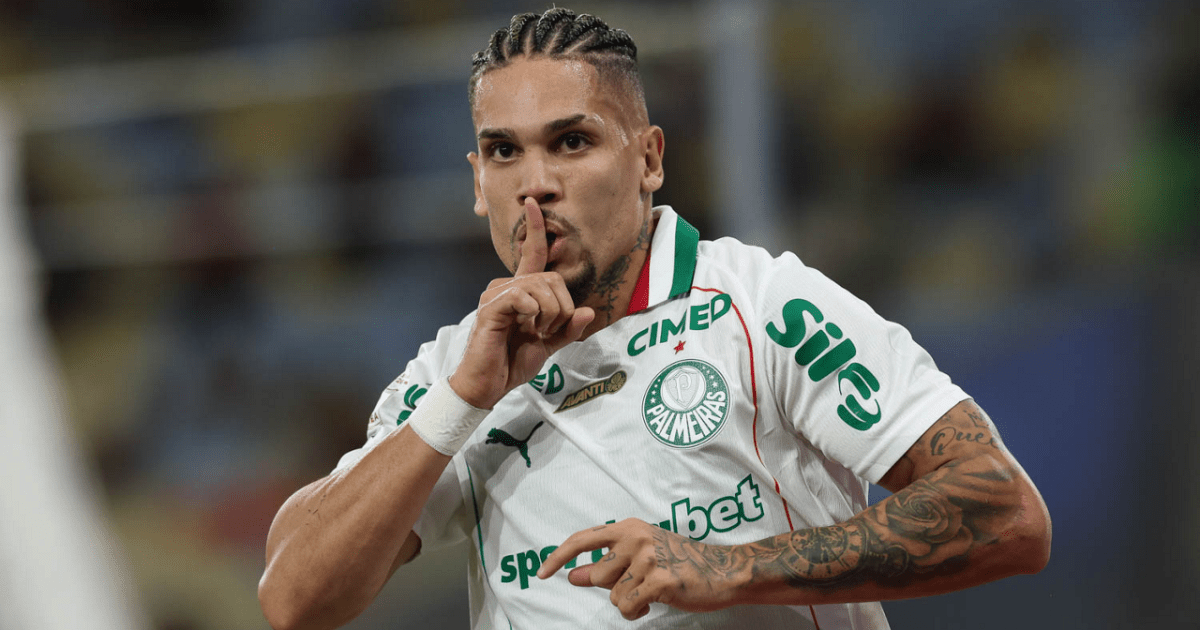 Leila reage à provocação de Paulinho após goleada do Palmeiras no Maracanã