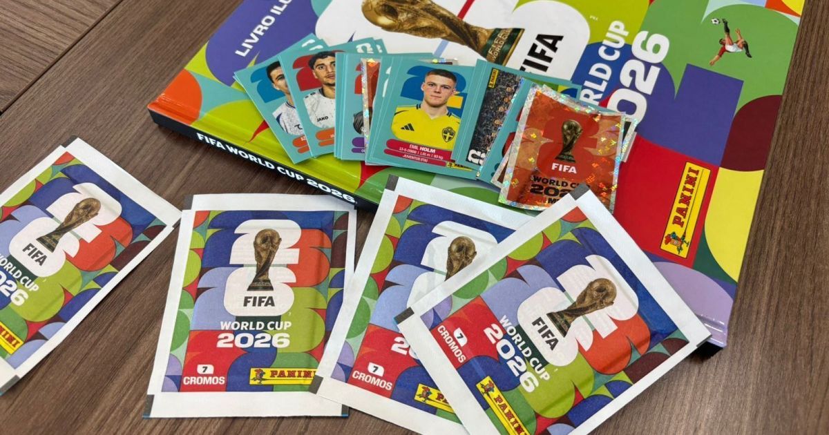 Polícia do RJ apreende 200 mil figurinhas falsas do álbum da Copa