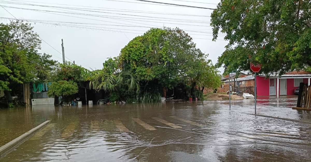 Temporais atingem 19 cidades no RS com alagamentos e telhados danificados
