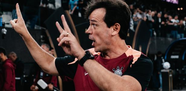 Dinizismo ganha corpo em Itaquera e redesenha relação da Fiel com o Corinthians