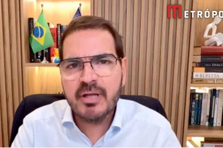 Ataques a Rodrigo Constantino expõem racha na base bolsonarista