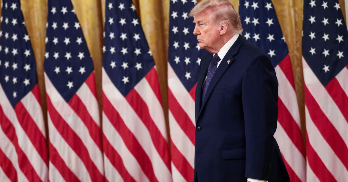 Trump mantém pressão sobre Irã e descarta aliviar sanções