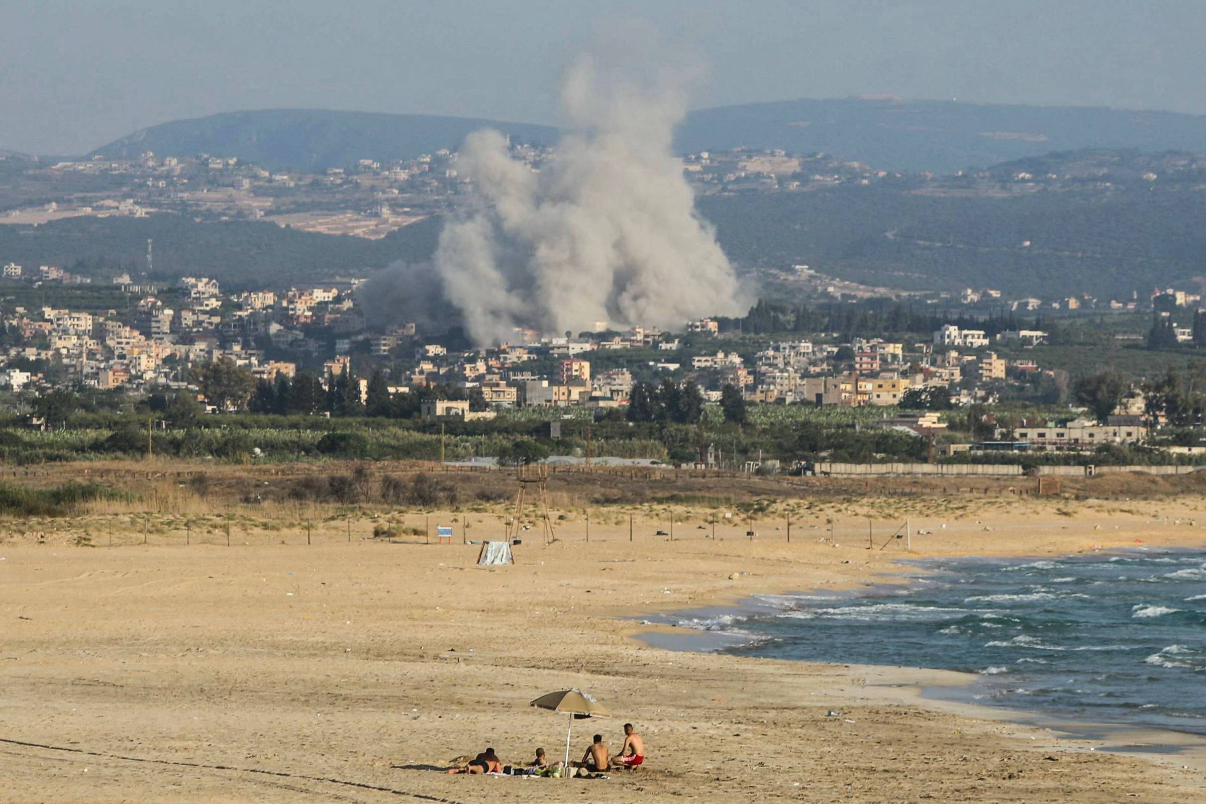 Ataques de Israel no sul do Líbano matam 14 e elevam risco de escalada