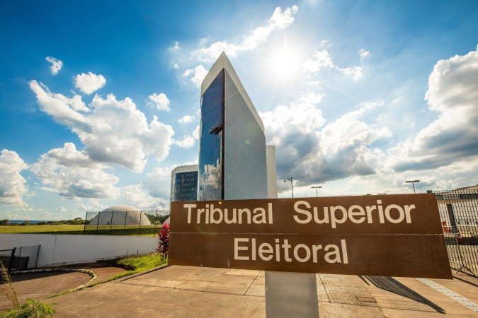 TSE define divisão de R$ 4,9 bi do fundo eleitoral de 2026
