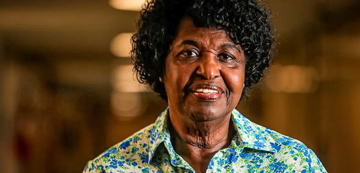 Benedita lidera corrida ao Senado no RJ e expõe crise do PL