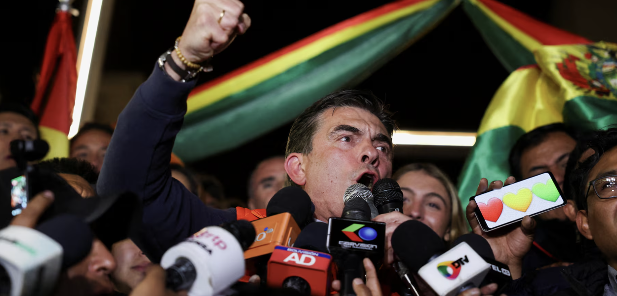Paz envia projeto que libera Forças Armadas contra protestos na Bolívia
