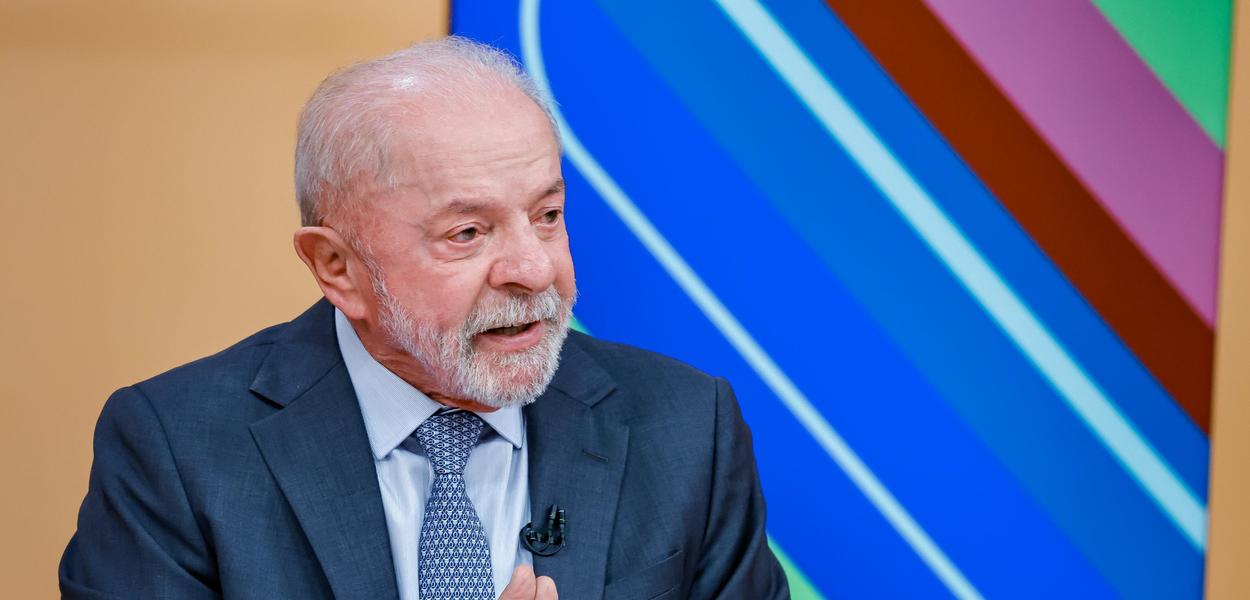 Aprovação de Lula sobe e empata tecnicamente com desaprovação