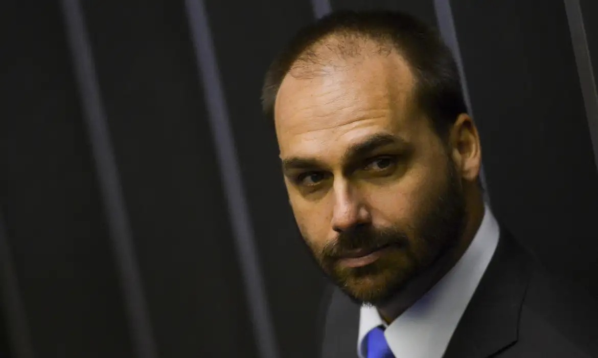 STF leva a julgamento ação penal contra Eduardo Bolsonaro