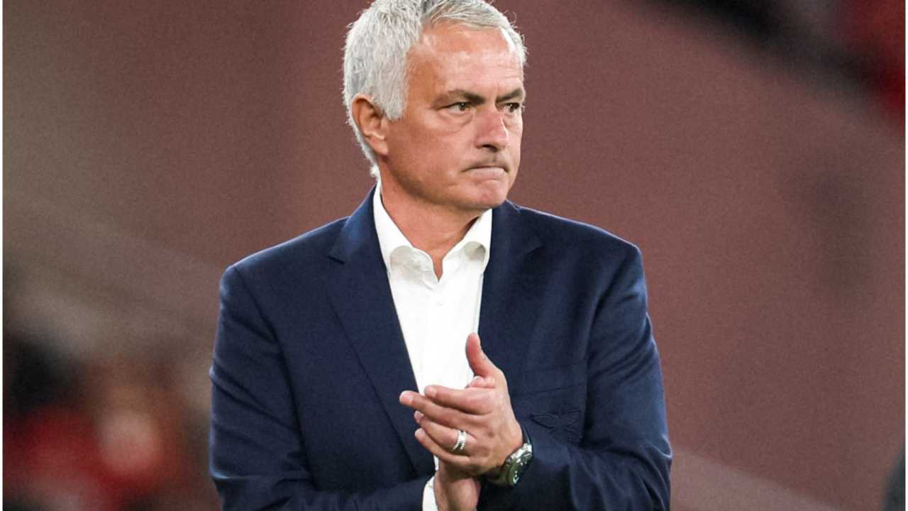 Mourinho deixa Benfica e acerta retorno milionário ao Real Madrid