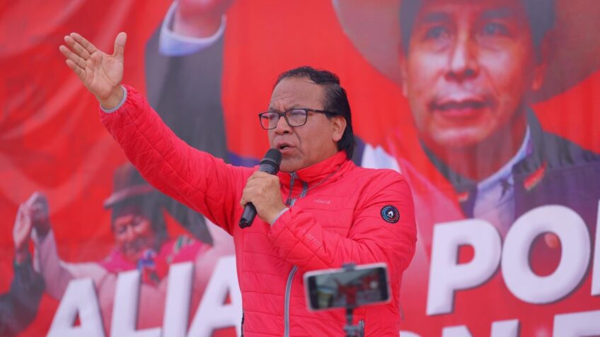 Juntos por el Perú contesta resultado e convoca protesto em Lima