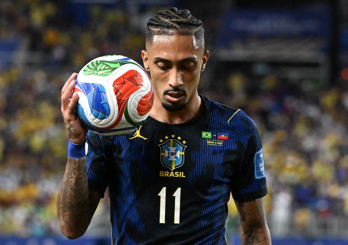 Raphinha é substituído após atuação contestada contra o Haiti