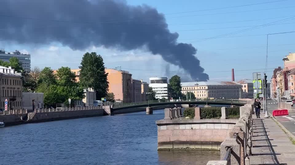 Ucrânia lança maior ataque de drones à Rússia às vésperas de fórum de Putin