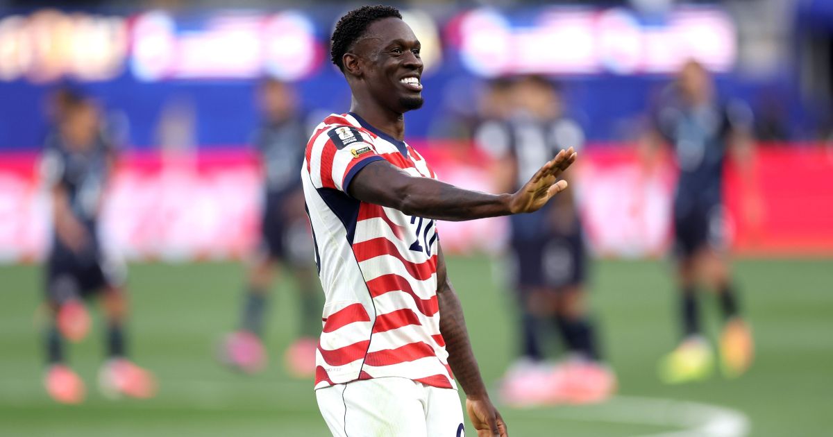 Balogun marca dois e comanda vitória dos EUA sobre Paraguai na Copa