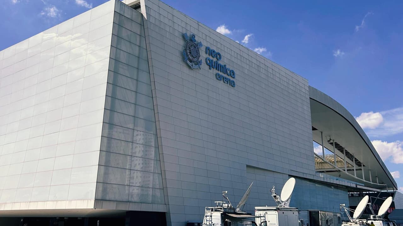 Corinthians renova gestão de estacionamentos e prevê R$ 13 mi para arena