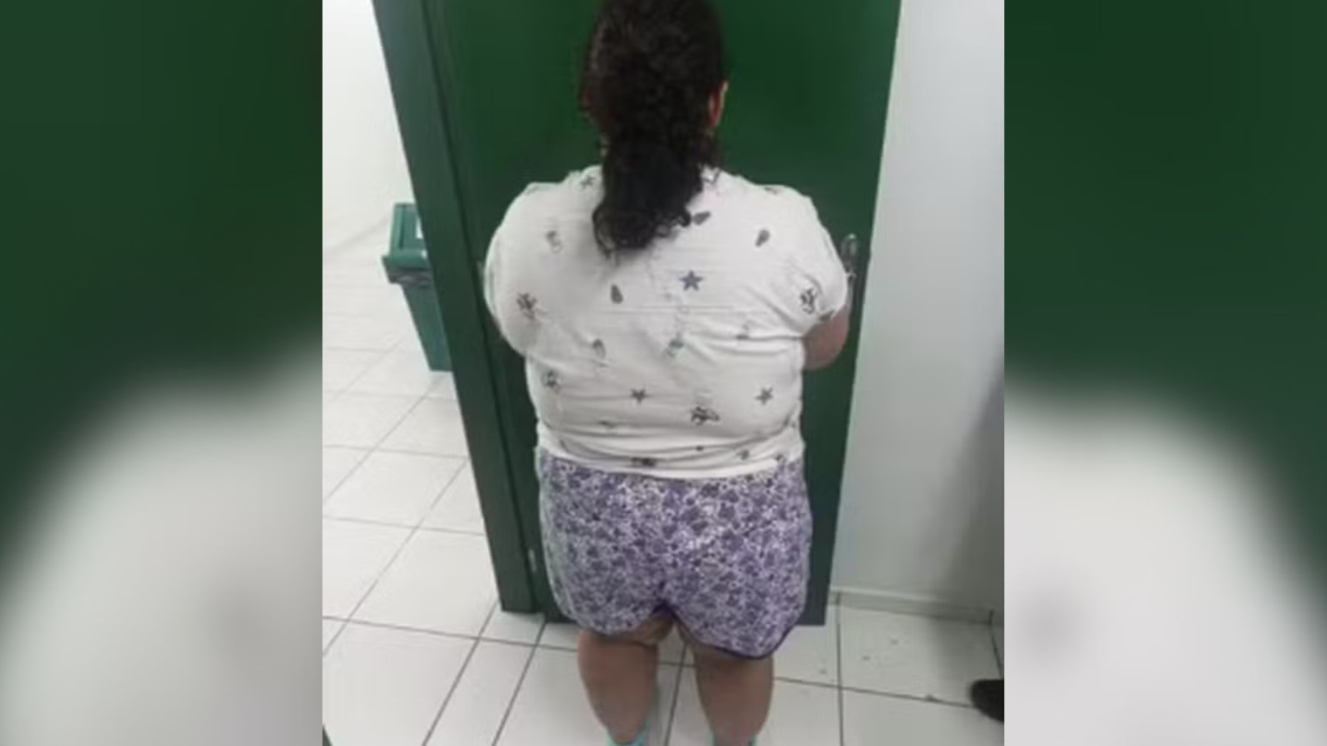 Mulher de 37 anos se passa por menina de 12 e é adotada em Joinville